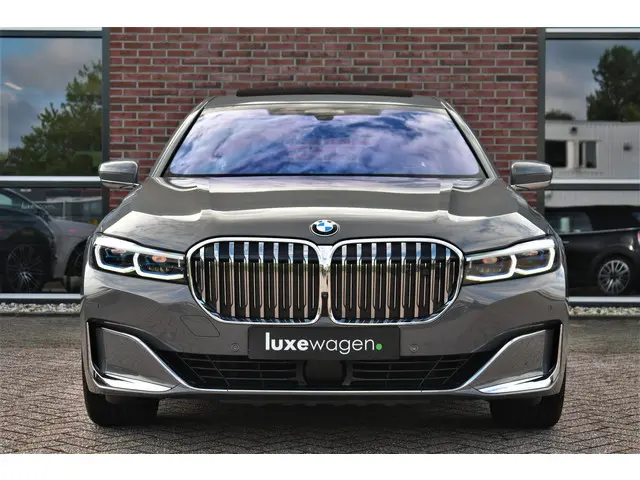 BMW 7 Serie M760Li xDrive 2019 Benzine 7