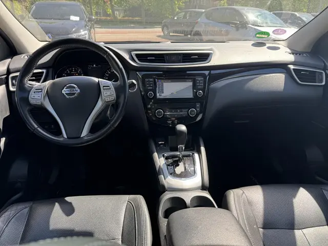 Nissan QASHQAI 1.2 Tekna+Panodak Trekhaak 2015 Benzine 14