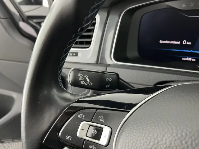 Volkswagen e-Golf {SOH-88%} 2019 Elektrisch 20