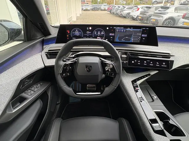 Peugeot 3008 1.2 Hybrid 145 GT 2025 Hybride Benzine 7