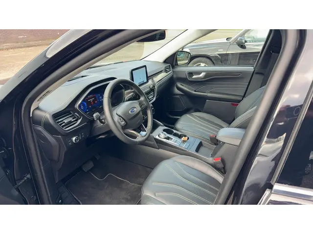 Ford Kuga 2.5 PHEV VIGNALE 2022 Hybride Benzine 6