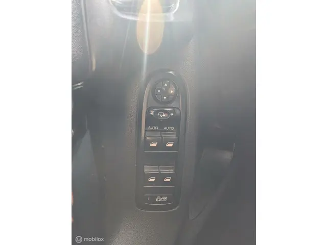 Citroën C3 1.2 VTi Collection 2014 Benzine 23