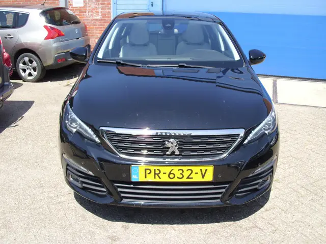 Peugeot 308 2