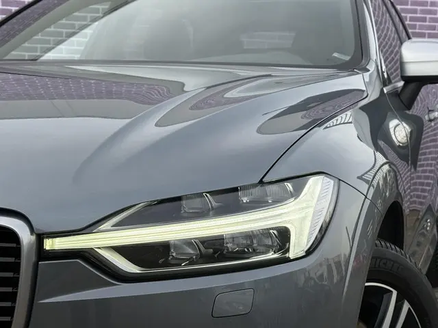 Volvo XC60 2.0 T6 AWD R-Design 2018 Benzine 7