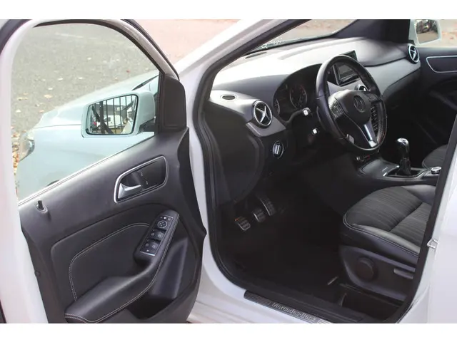 Mercedes-Benz B-Klasse 180 CDI Prestige 2014 Diesel 13