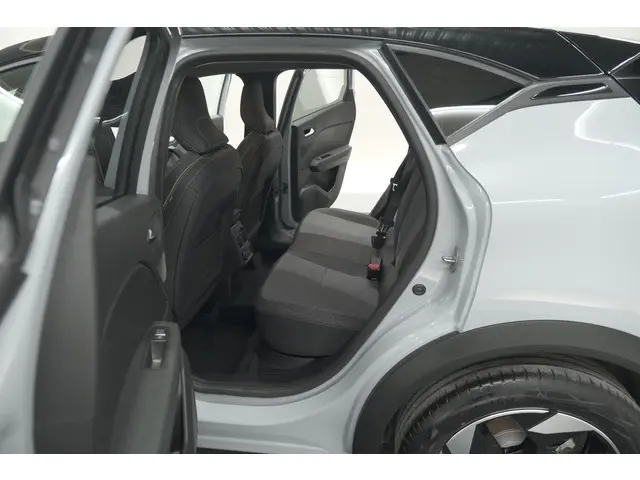 Renault Captur Mild Hybrid 160 EDC Techno 2024 Benzine 29