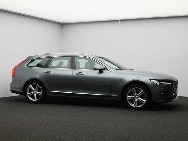 Volvo V90 2.0 T5 Inscription 2017 Benzine 32