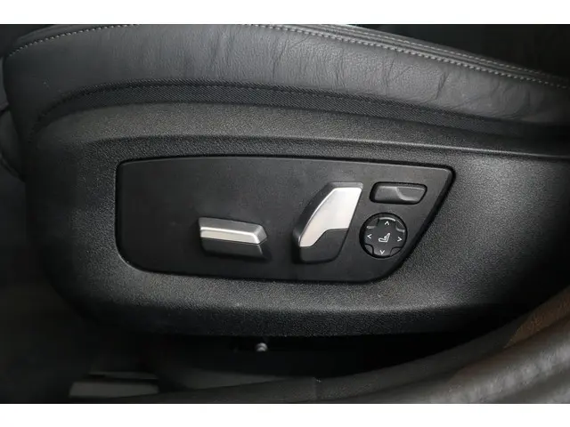 BMW 5 Serie Touring 530e xDrive 2024 Hybride Benzine 17