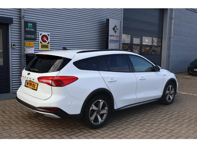 Ford Focus Wagon 1.0 Active Business 2021 Benzine 10