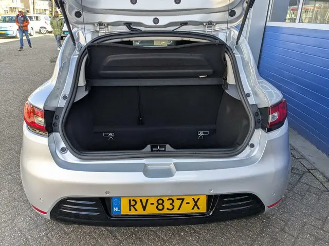 Renault Clio 1.5 dCi Ecoleader Limited 2018 Diesel 17