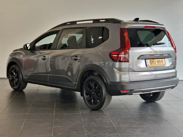 Dacia Jogger 1.0 TCe 110 Extreme 5p. 2025 Benzine 6