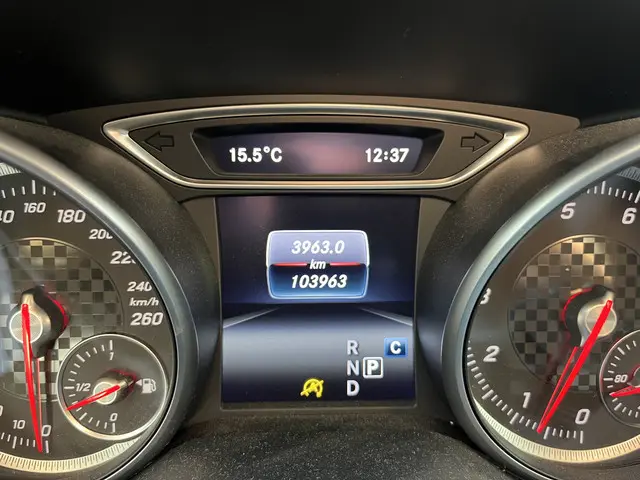 Mercedes-Benz A-Klasse 180 Ambition 2017 Benzine 24