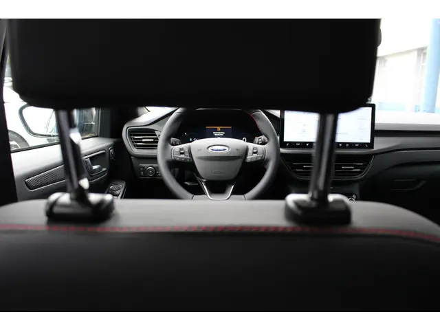 Ford Kuga 2.5 PHEV ST-Line X 2025 Hybride Benzine 18