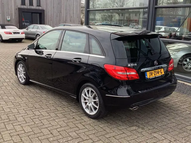 Mercedes-Benz B-Klasse 180 Ambition 2012 Benzine 9