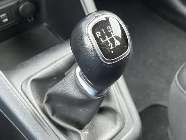 Hyundai ix20 1.4i Go! 2017 Benzine 25