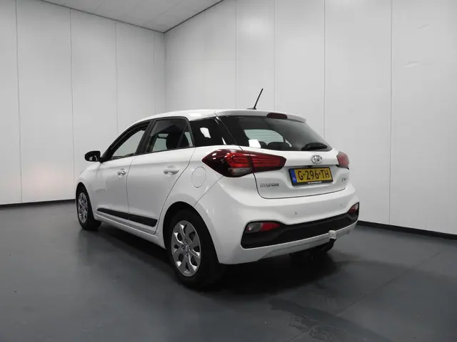 Hyundai i20 1.0 T-GDI 100PK Comfort 2019 Benzine 3