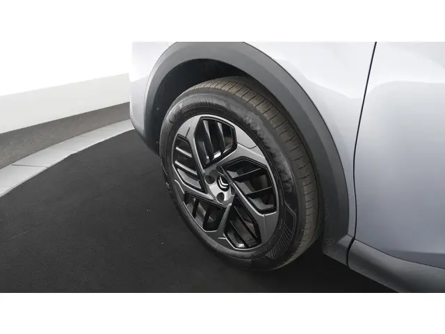 Citroën C4 X PureTech 130 EAT8 Plus 2023 Benzine 17