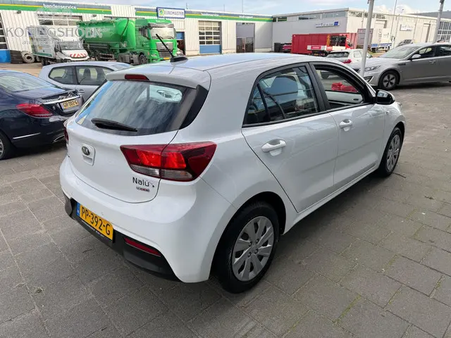 Kia Rio 1.0 TGDI ComfortPlusLine Navigator 2017 Benzine 7