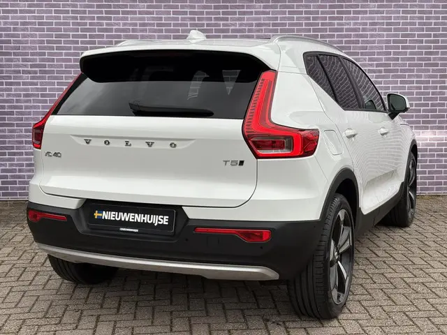 Volvo XC40 2.0 T5 AWD Intro Edition 2018 Benzine 3