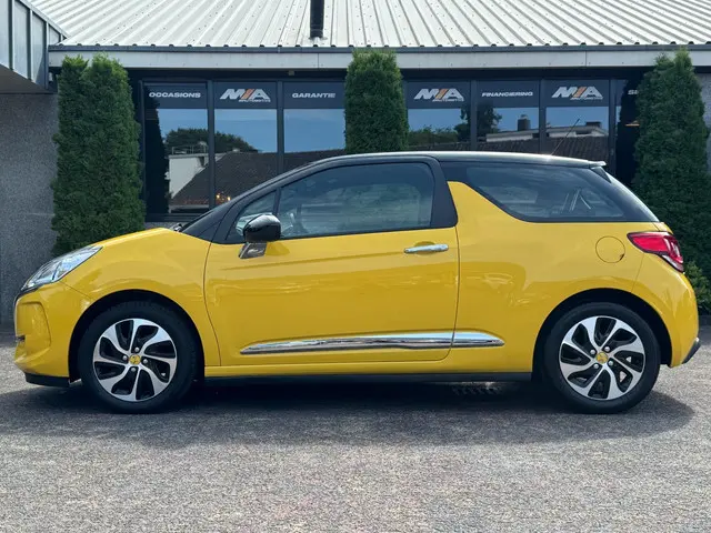 DS DS 3 1.2 PureTech Chic | A/C | NAVI | 2e EIG 2017 Benzine 2