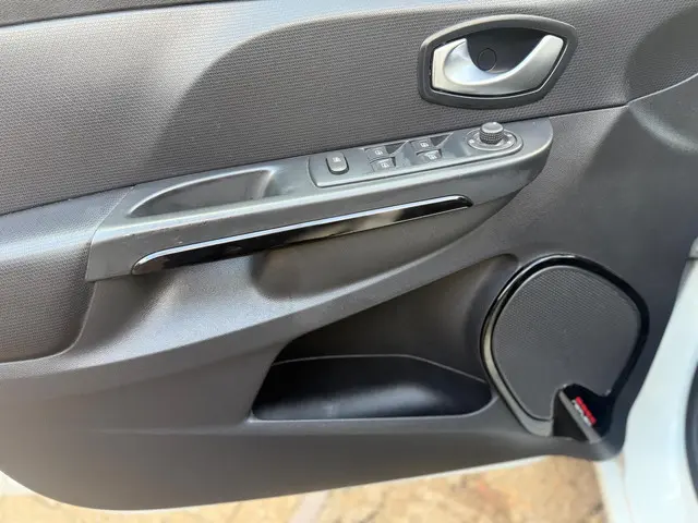 Renault Clio 0.9 TCe Dynamique 2016 Benzine 15