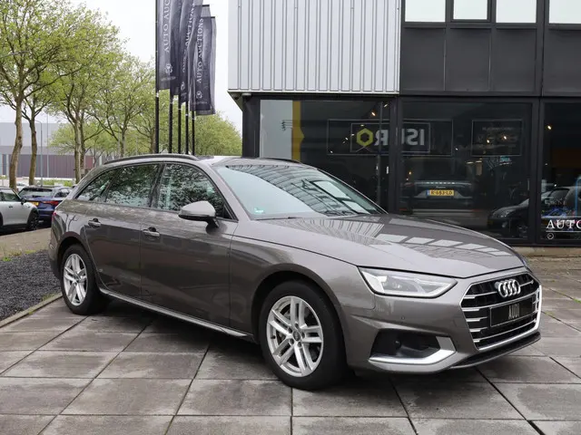Audi A4 Avant 40 TFSI Advanced Edition 2020 Benzine 19