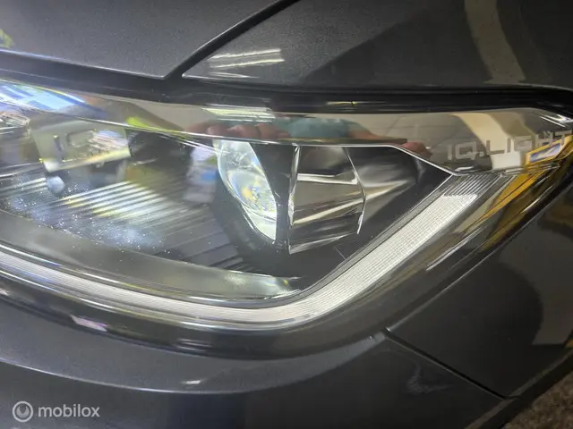 Volkswagen T-Roc 1.5 TSI R-Line 2023 Benzine 26