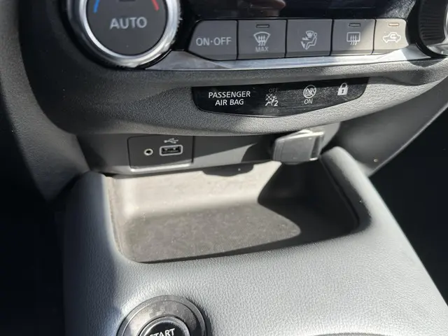 Nissan Juke 1.0 DIG-T N-CONNECTA 2020 Benzine 24