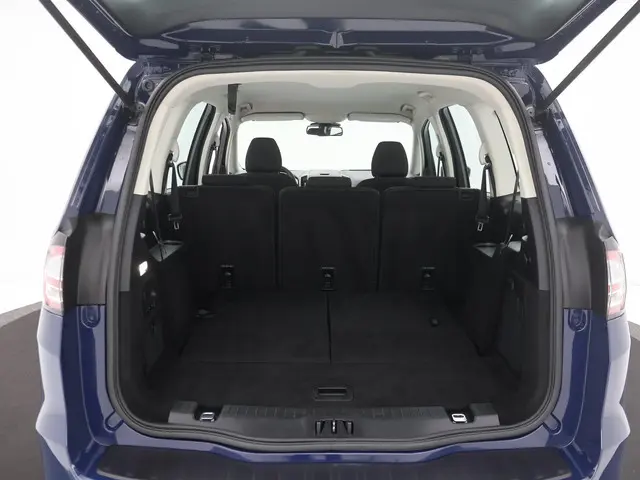 Ford Galaxy 1.5 Titanium 7P 2018 Benzine 14