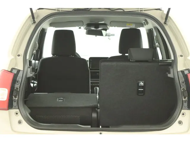 Suzuki Ignis 1.2 Smart Hybrid Style 2023 Benzine 25