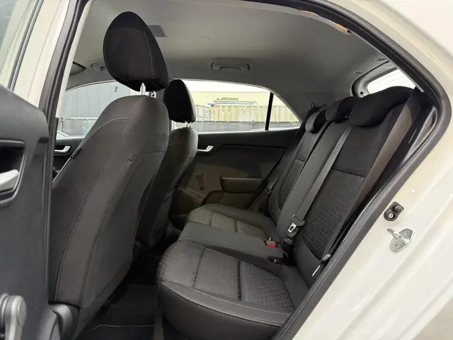 Kia Rio 1.0 TGDI ComfortPlusLine Navigator 2018 Benzine 10