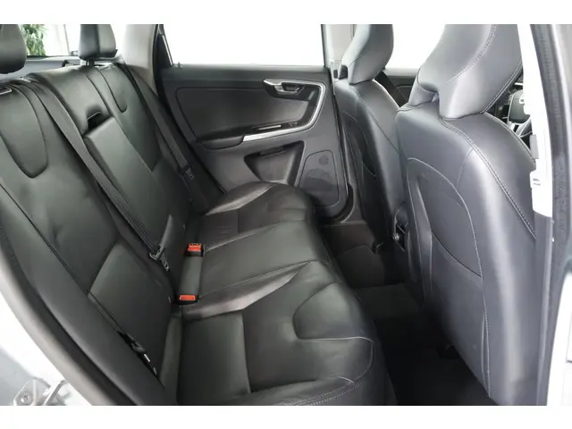 Volvo XC60 2.0 T5 FWD Polar+ 2017 Benzine 14