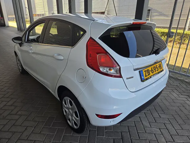 Ford Fiesta 1.0 Titanium 2013 Benzine 12