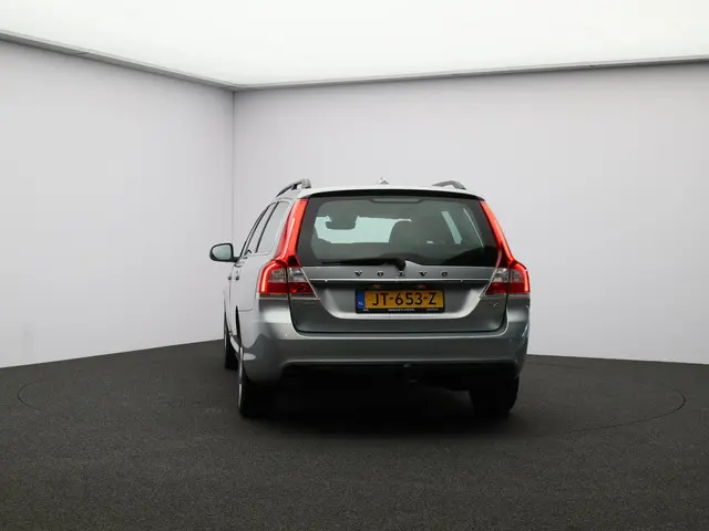 Volvo V70 T4 Automaat Polar 2016 Benzine 26