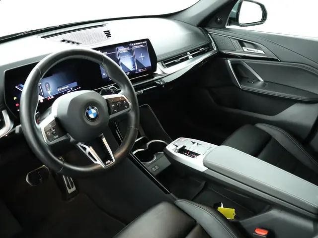 BMW X1 sDrive18i 2022 Benzine 77