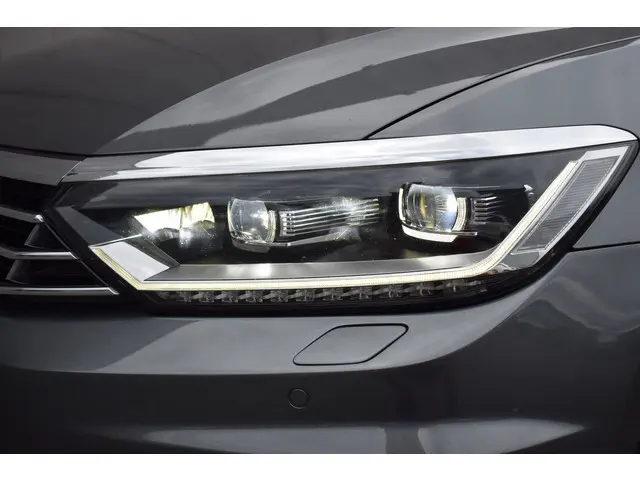 Volkswagen Passat Variant 1.8 TSI 2016 Benzine 12