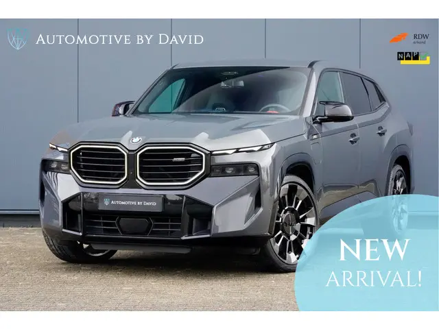 BMW XM PHEV 4.4 V8 653 pk 30 kWh 2023 Hybride Benzine