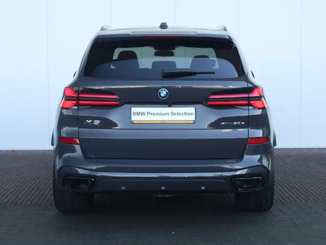 BMW X5 xDrive50e 2025 Hybride Benzine 15