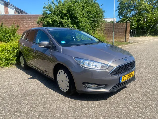 Ford Focus Wagon 1.5 TDCI Trend 2016 Diesel 2