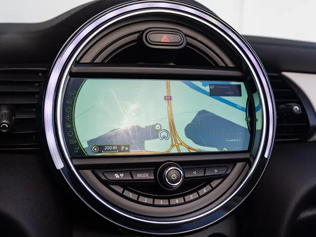 MINI Cooper Cabrio Aut. 2017 Benzine 32