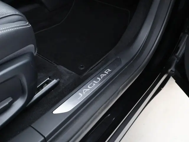 Jaguar I-PACE EV400 SE *INCL BTW* 2018 Elektrisch 40
