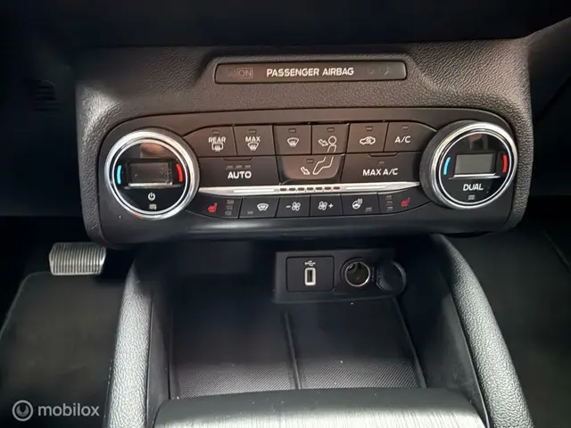 Ford Focus 1.0 EcoBoost Titanium Business 2020 Benzine 20