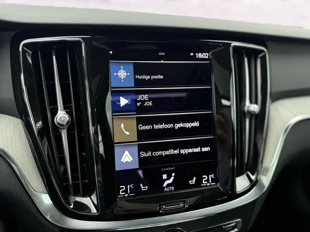 Volvo V60 2.0 B3 Inscription 2020 Benzine 32