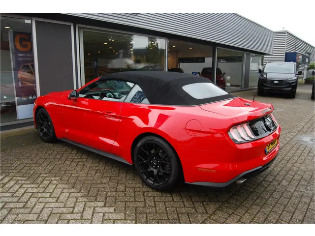 Ford Mustang Convertible 2.3 EcoBoost 290pk 2018 Benzine 9