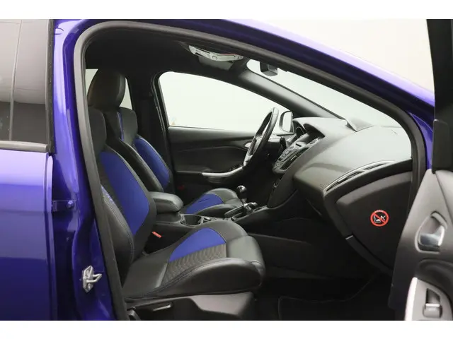 Ford Focus 2.0 EcoBoost ST-2 2012 Benzine 18