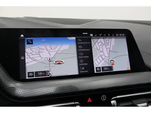 BMW 1 Serie 118i Executive Edition M 2020 Benzine 20