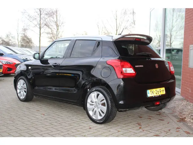 Suzuki Swift 1.0 Select 2018 Benzine 3