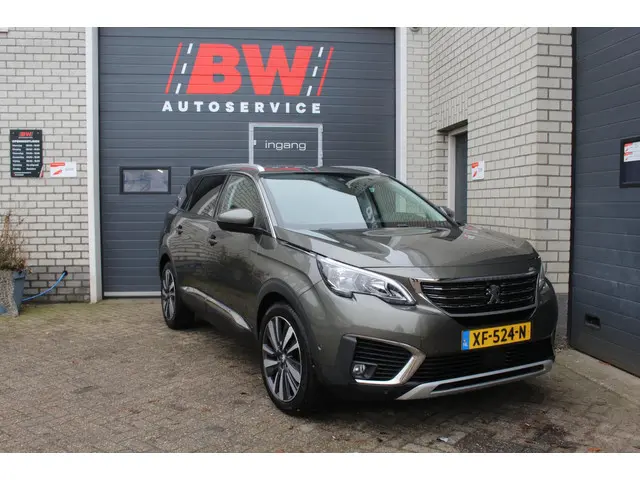 Peugeot 5008 1.2 PureTech Allure| 7 Persoons 2018 Benzine 6