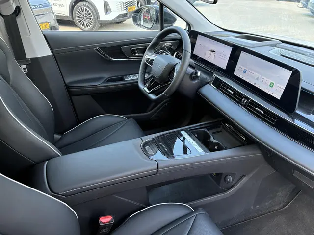 Omoda 5 Premium 61 kWh 2025 Elektrisch 12