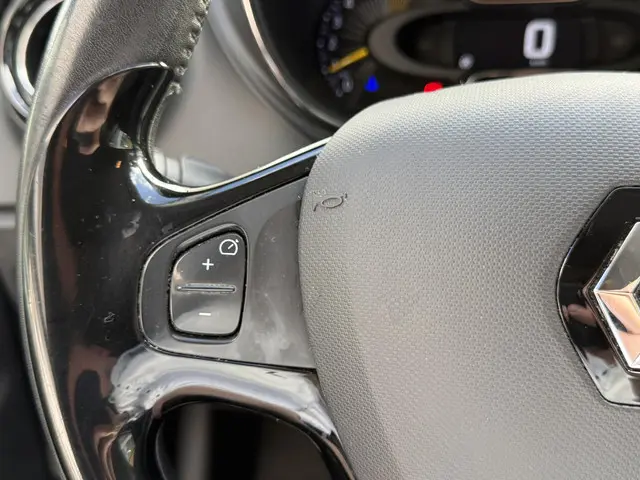 Renault Captur 0.9 TCe Dynamique 2015 Benzine 18